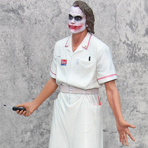 اکشن فیگور جوکر ایستاده با لباس پرستاری Joker Action Figure
